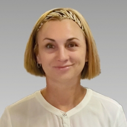 Dr. Lucia Turcan